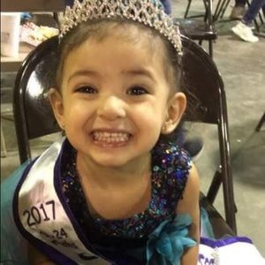 Meet your Posher, Alexia